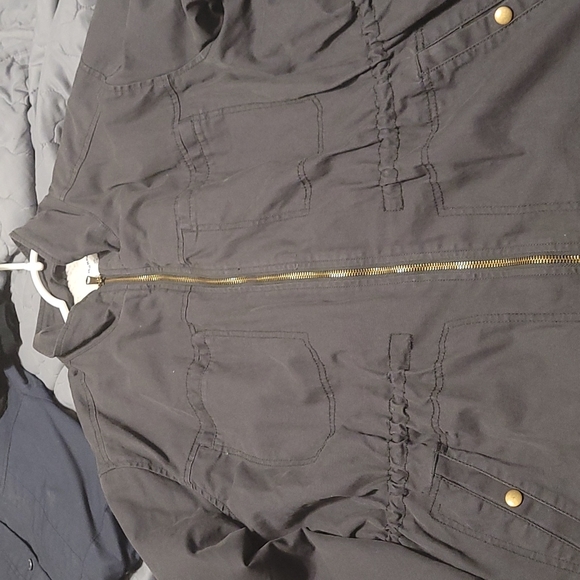 Washed Black Lined Utility Jacket in Washed Black Colour - Picture 3 of 6